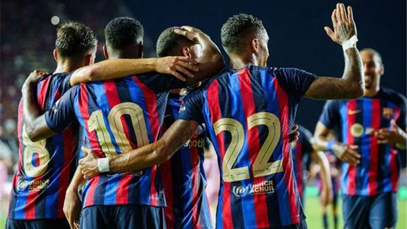 أبرزها أمرابط.. برشلونة يجهز للتعاقد مع ثلاثة لاعبين جدد