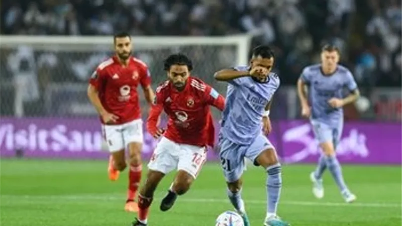كأس العالم للاندية.. الدقيقة 75.. طاهر بديلا للشحات أمام ريال مدريد