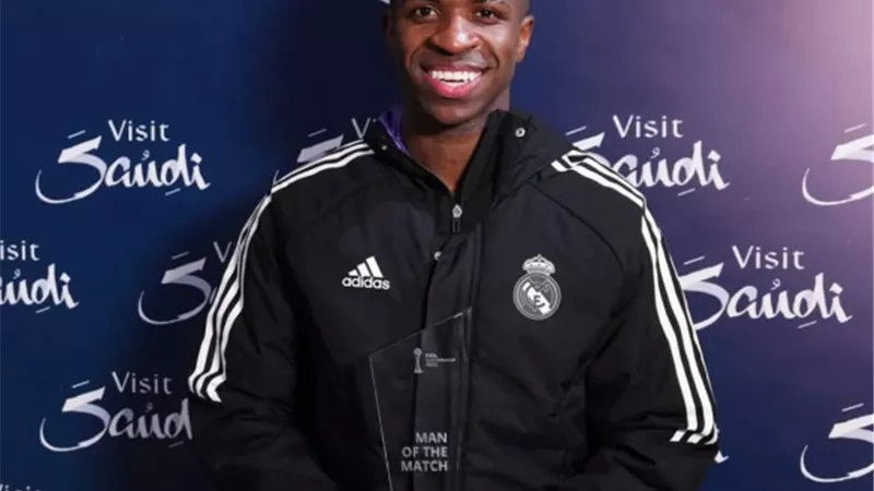 كأس العالم للاندية.. فينيسيوس يحصد جائزة أفضل لاعب في مباراة ريال مدريد والأهلي