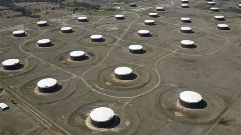 صعود مخزونات الخام الأمريكية لـ2.4 مليون برميل خلال أسبوع