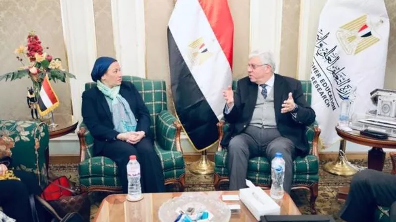 وزيرا التعليم العالي والبيئة يبحثان التعاون المشترك