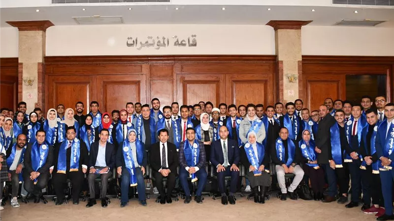 وزير الرياضة يناقش رؤى أعضاء برلمان شباب مصر