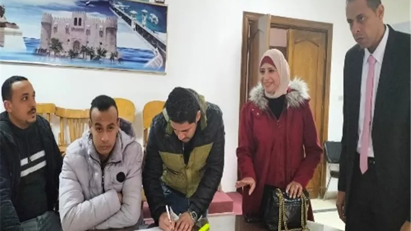 القوى العاملة توفر 77 فرصة عمل للشباب بالإسكندرية