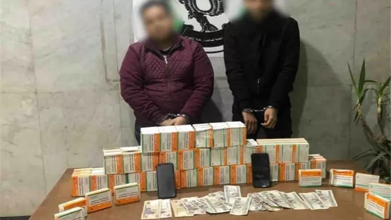 ضبط شخصين روجوا لـ1050 أمبول بيثيدين المخدر على الفيس بوك