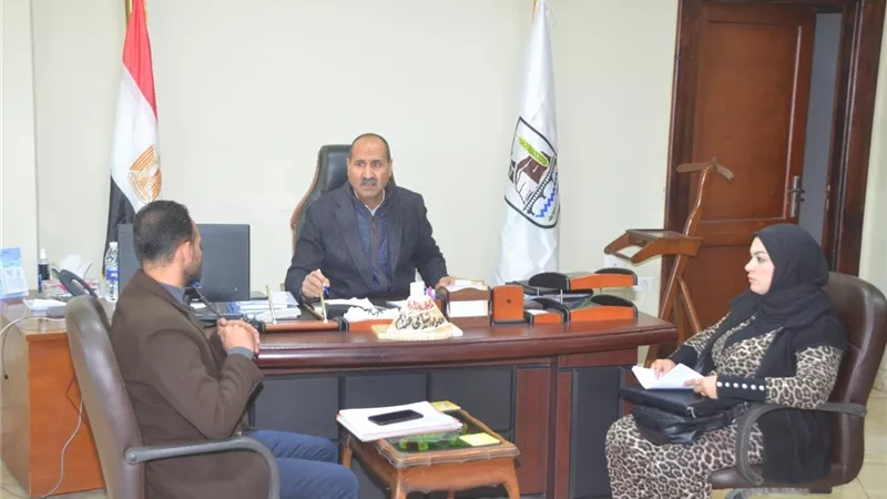 التفتيش على المنشآت الاستثمارية بالمناطق الصناعية ببنى سويف