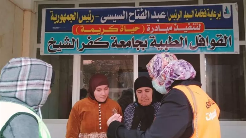 إجراء الكشف الطبى ل 1303 مواطنا بقافلة طبية شاملة لقرية 