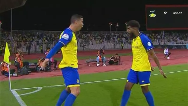 ترتيب هدافى الدورى السعودى بعد رباعية رونالدو أمام الوحدة