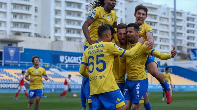 الدورى البرتغالى .. إيشتوريل برايا بهزم بوافيشتا بصعوبة