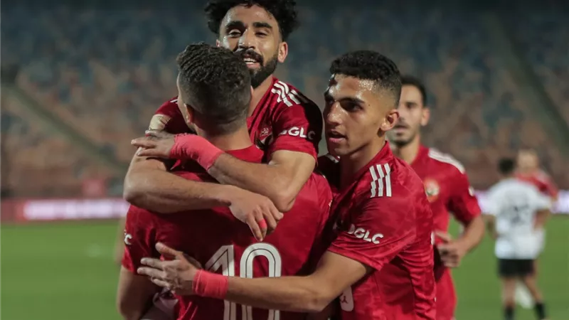 الأهلي بزيه التقليدى أمام فلامنجو البرازيلى فى مونديال الأندية