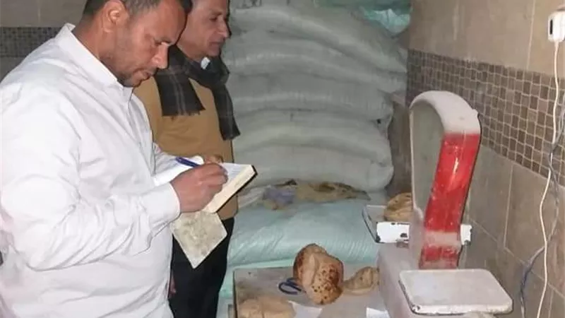 تحرير 20 مخالفة تموينية خلال حملات رقابية بمركز دير مواس