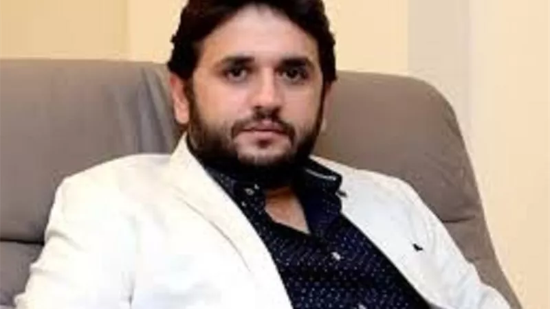 مصطفى خاطر طبيب نفسي فى 