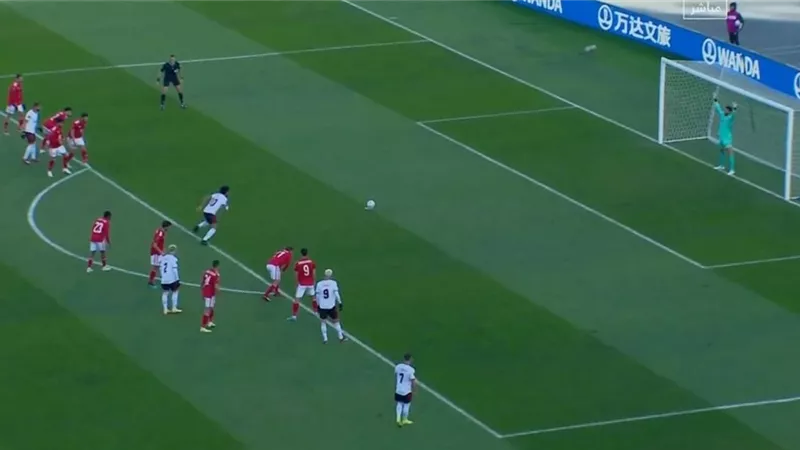 جايى يحرز الهدف الاول لفلامنجو البرازيلي فى مرمى الاهلى ... بالفيديو