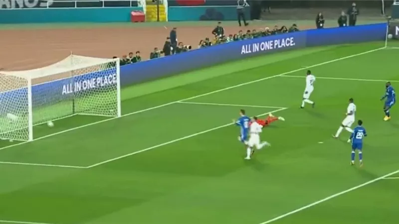 ماريجا يحرز الهدف الاول للهلال السعودى فى مرمى ريال مدريد ..فيديو