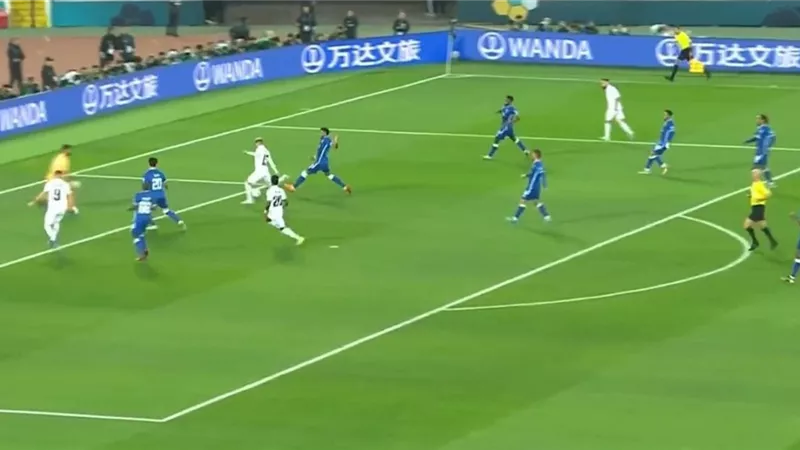 فالفيردى يحرز الهدف الرابع لريال مدريد ضد الهلال السعودى ..فيديو