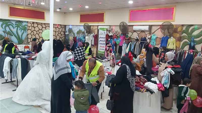 ٣ آلاف قطعة ملابس مجانا علي تلاميذ المدارس بالحامول