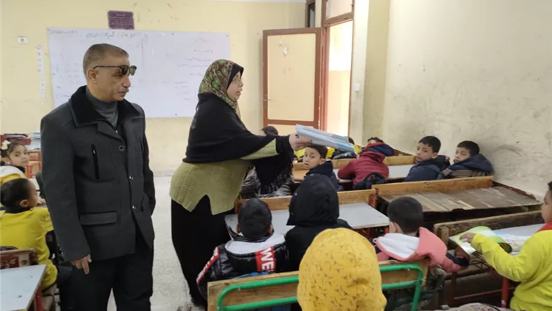 مدير تعليم الجيزة يتابع انتظام الدراسة بجميع المدارس