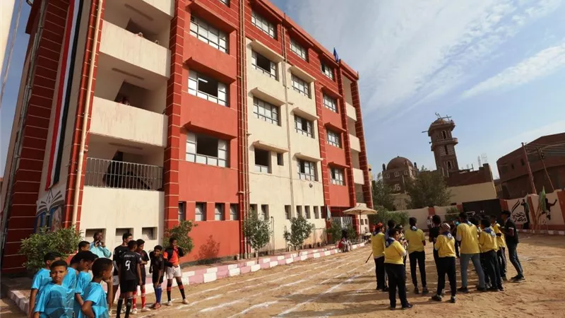 محافظ أسوان: إنطلاق الفصل الدراسى الثانى فى 1495 مدرسة