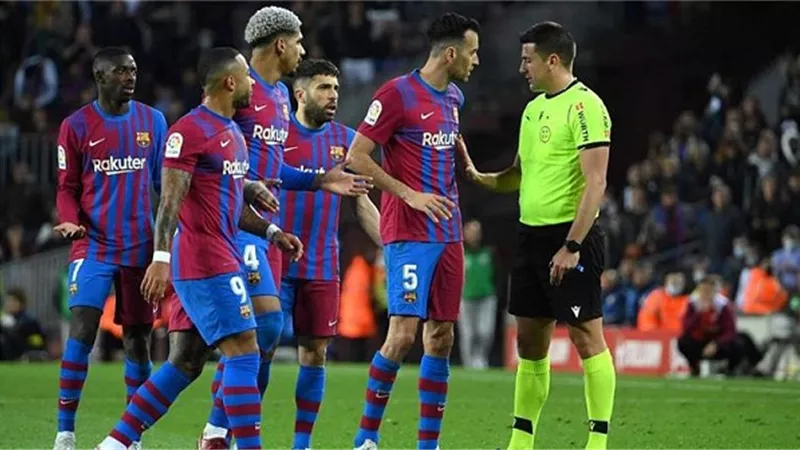 موعد مباراة برشلونة وفياريال فى الدوري الإسباني