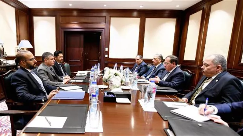 وزيرالبترول يبحث مع رئيس