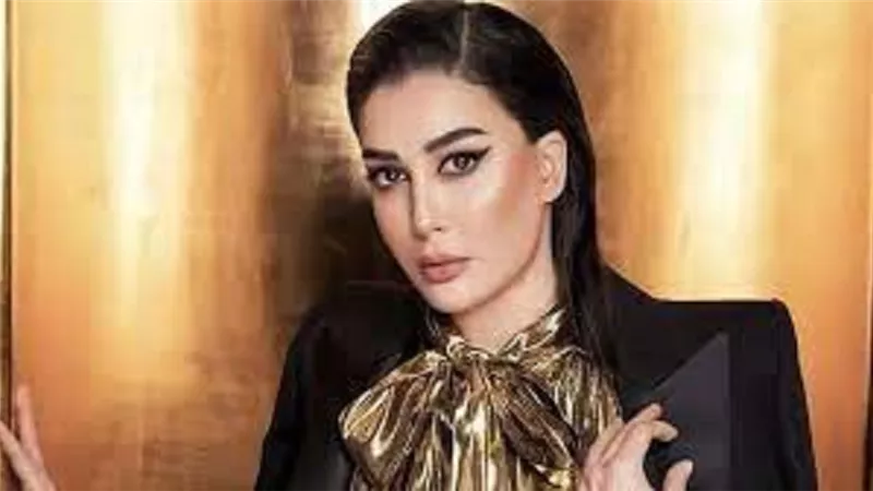 احدث جلسة تصوير لـ غادة عبد الرازق بفستان ابيض ساحر..صور