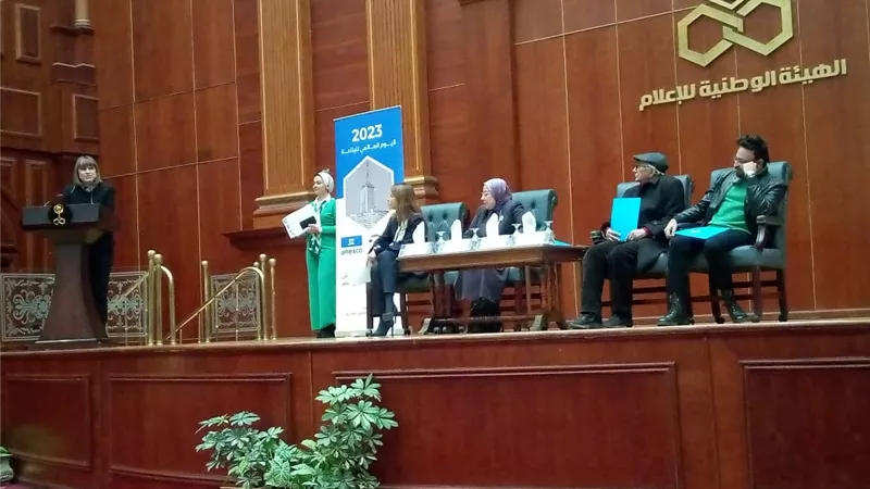 عاشور: ينبغي لمحطات الإذاعة أن توفر خدماتها لمختلف المجتمعات