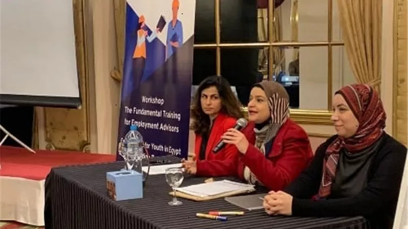 القوى العاملة تشارك في 