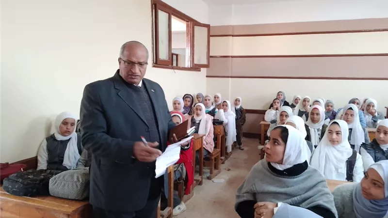 إحالة إدارة مدرسة 