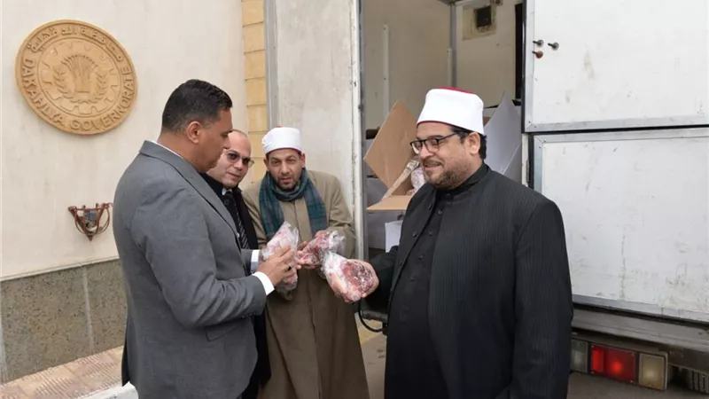 توزيع 2 طن لحوم على الاسر الاولى بالرعاية بالدقهلية