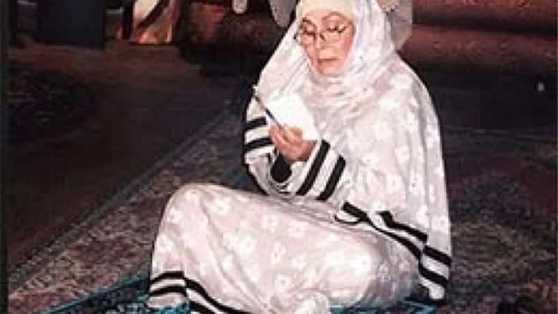 حكايات وراء ارتداء الحجاب وإعتزال سهير البابلى