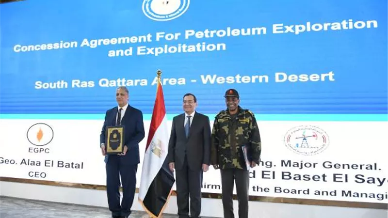 الملا يشهد توقيع5 اتفاقيات مع شركات وطنيةوعالمية للبحث عن البترول