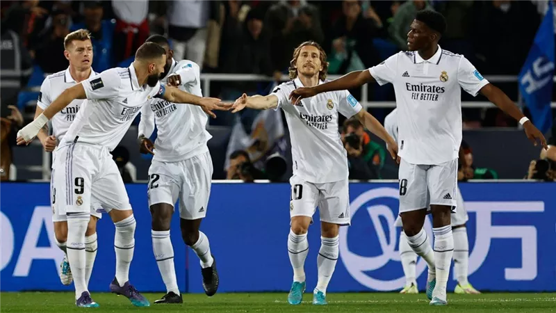 قائمة ريال مدريد لمواجهة إلتشي بالدوري.. استبعاد هذا الثنائى