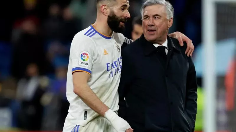أنشيلوتي ينصح بنزيما بالإعتزال فى ريال مدريد