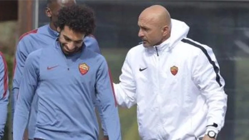 سباليتي : جناح نابولي يشبه محمد صلاح في هذا الأمر