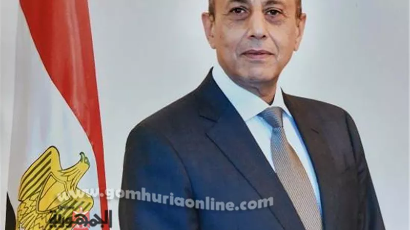 وزير الطيران :الإرتقاء بجودة الخدمات المقدمة للمسافرين