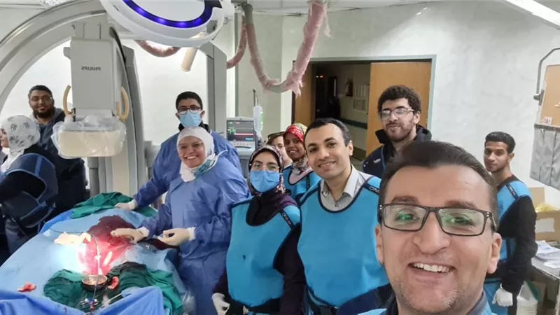 نجاح فريق طبي بمستشفي القلب في إنقاذ حياة سيدة في الـ 70 من عمرها
