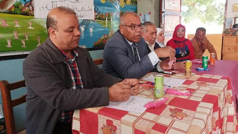 ندوة تثقيفية بمدرسة الخضيرات الإعدادية بنجع حمادي