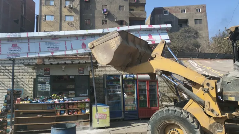 رفع ١٣٦٠ اشغال بشوارع جنوب الجيزة ومتابعة لجنة الاغذية للمحلات