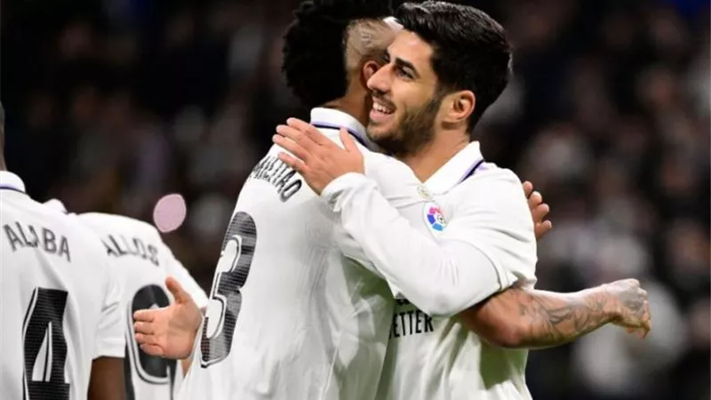 شاهد .. ريال مدريد يستعرض أمام إلتشى ويهزمه برباعية بالليجا
