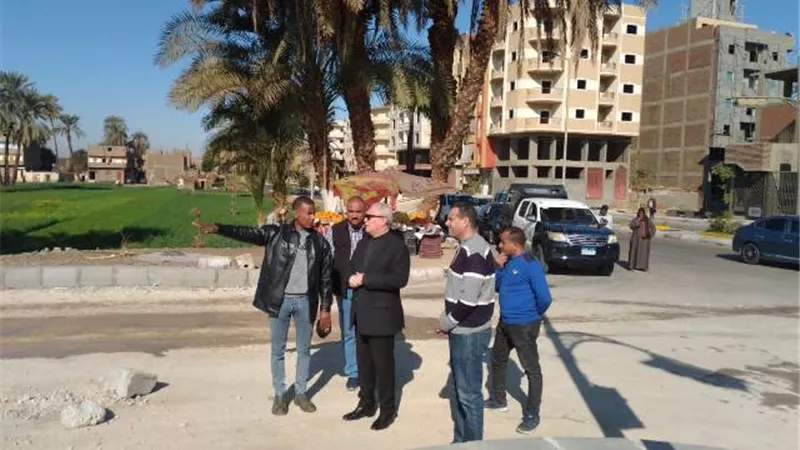 محافظ الاقصر يتفقد أعمال تطوير إمتداد شارع التليفزيون