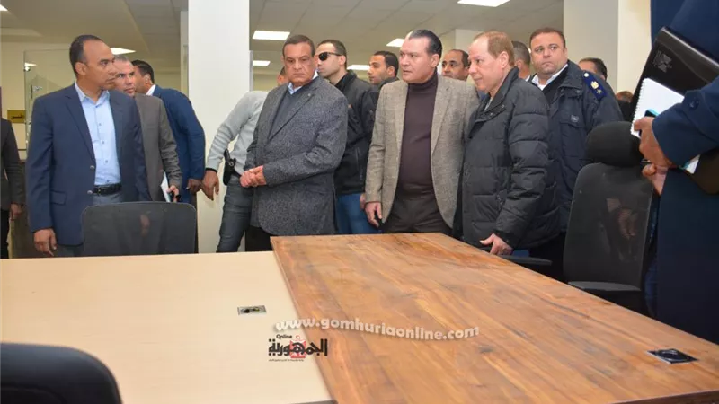 اللواء هشام آمنة يتفقد مشروعات المدارس وطب الأسرة بمركز ملوى