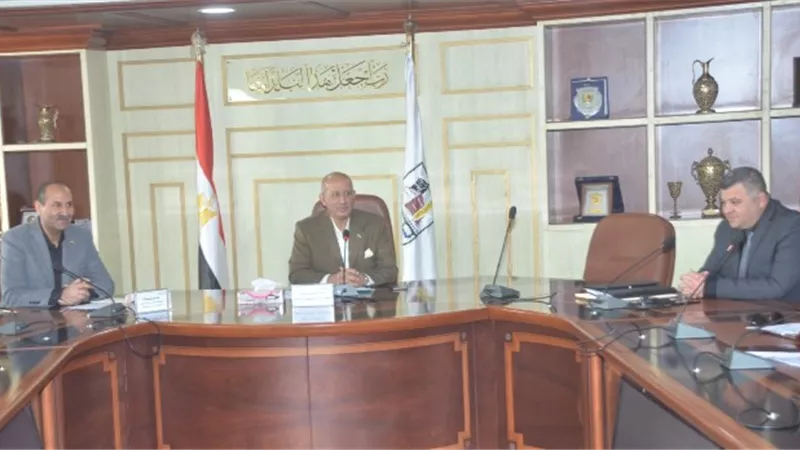 اجتماع مجلس إدارة مشروع المواقف ببنى سويف