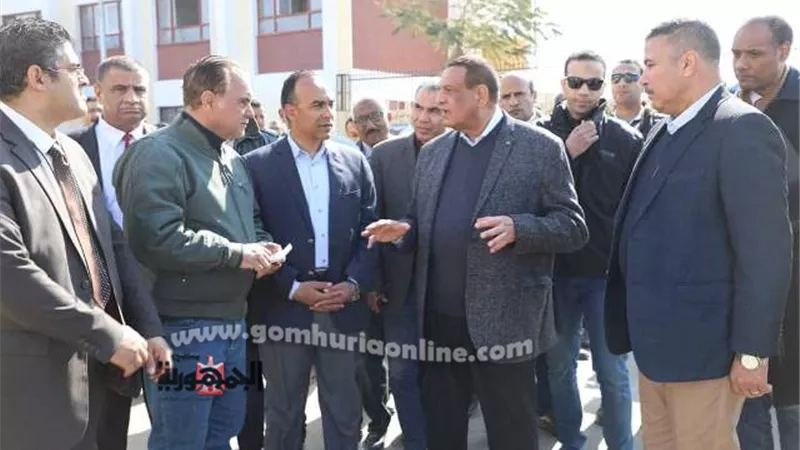 وزير التنمية المحلية يتابع مشروعات المبادرة الرئاسية 