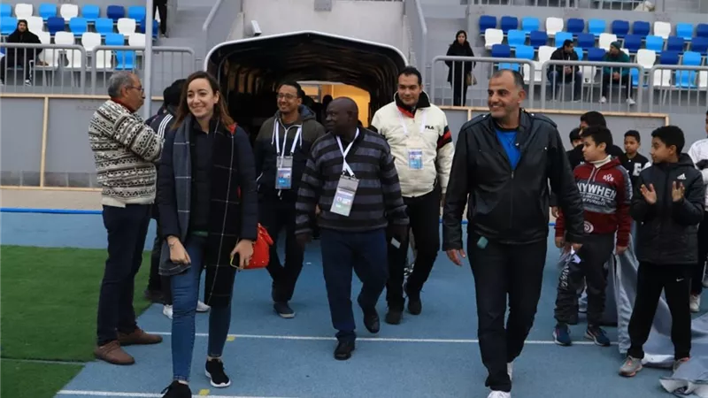 شيحة يستقبل وفدا من كاف لتفقد مجموعة الإسماعيلية