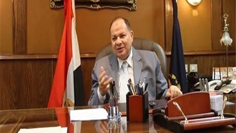 محافظ أسيوط: عقد جلسة تشاور بحي شرق لمناقشة مشروعات الخطة