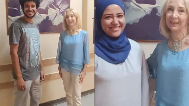 مخرجا 
