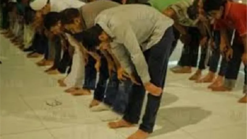 بحلول ذكرى اول تطبيقها _ملاحظات تهمك عند الصلاة