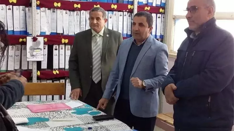 التعليم بالمنيا يتابع تنفيذ البرامج الدراسية بالمدارس الفنية