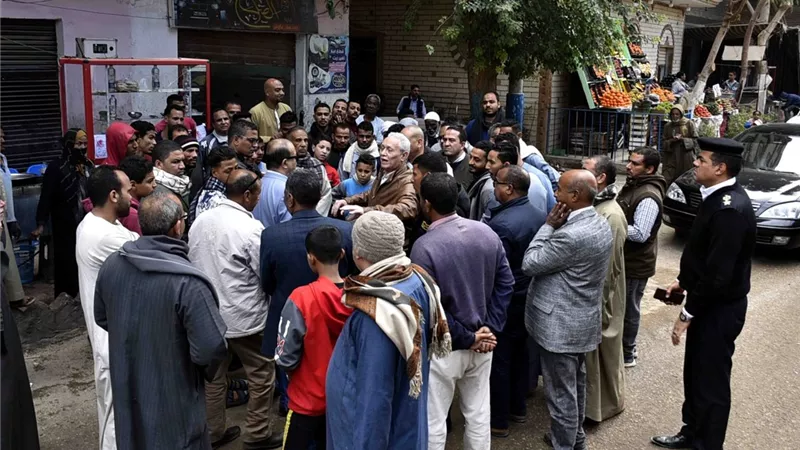 محافظ الأقصر يتفقد المشروعات التنموية بأرمنت جنوب غرب المحافظة