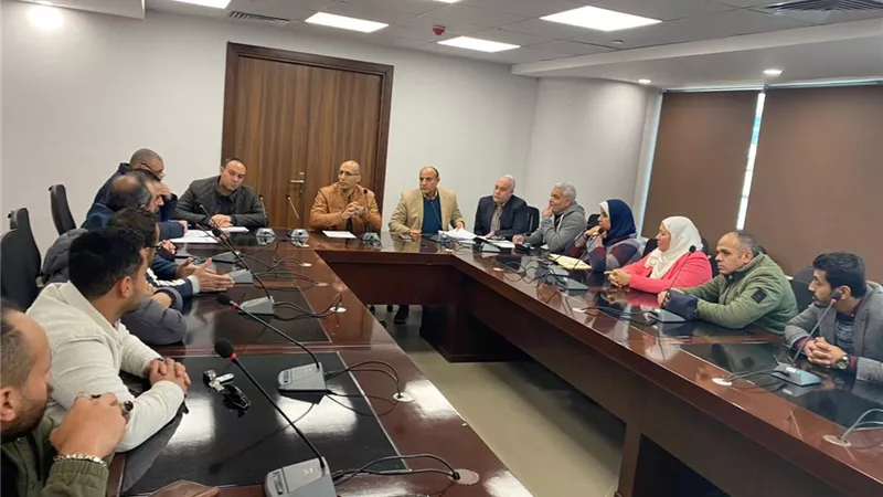 رئيس جهاز القاهرة الجديدة يعقد عدة لقاءات مع عددٍ من سكان المدينة