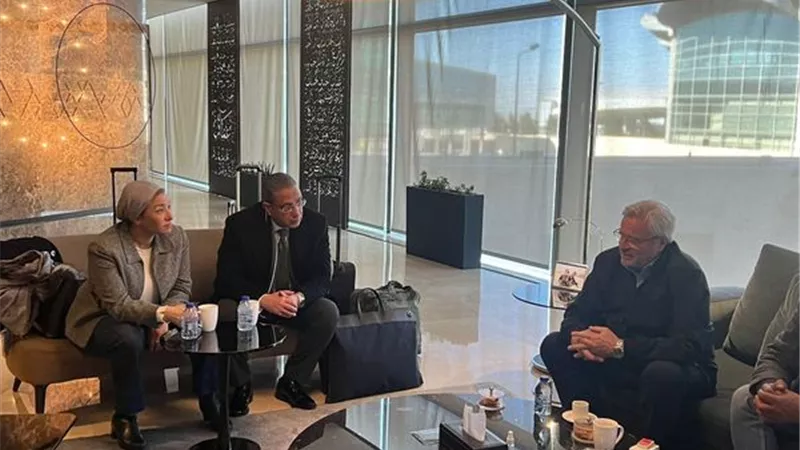 البيئة ومحافظ الفيوم يتوجهان للعاصمة الأردنية عَّمان لدعم الاستثمار في المحميات